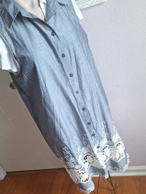 Button-Front Sleeveless Dress ,Lace Hem Pockets - Gray